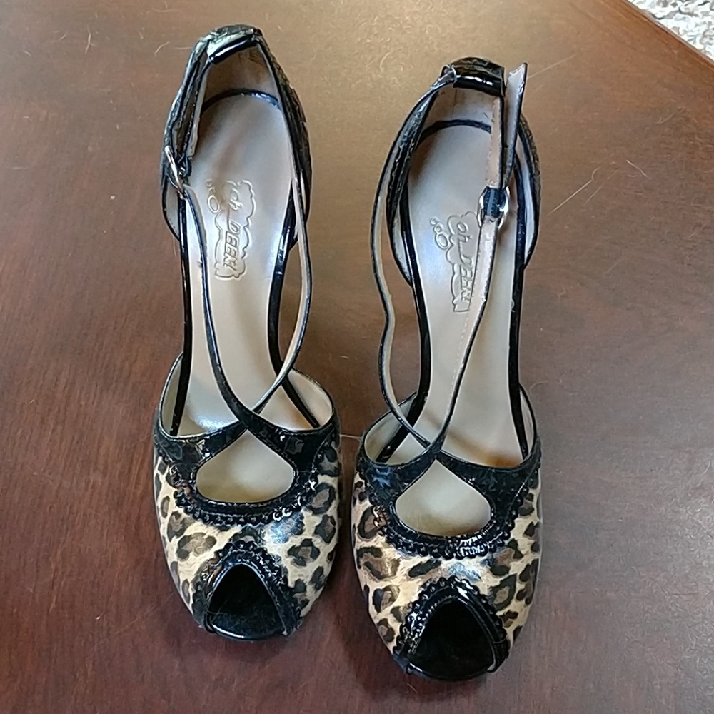 Oh Deer! animal print peeptoe heels 6.5M